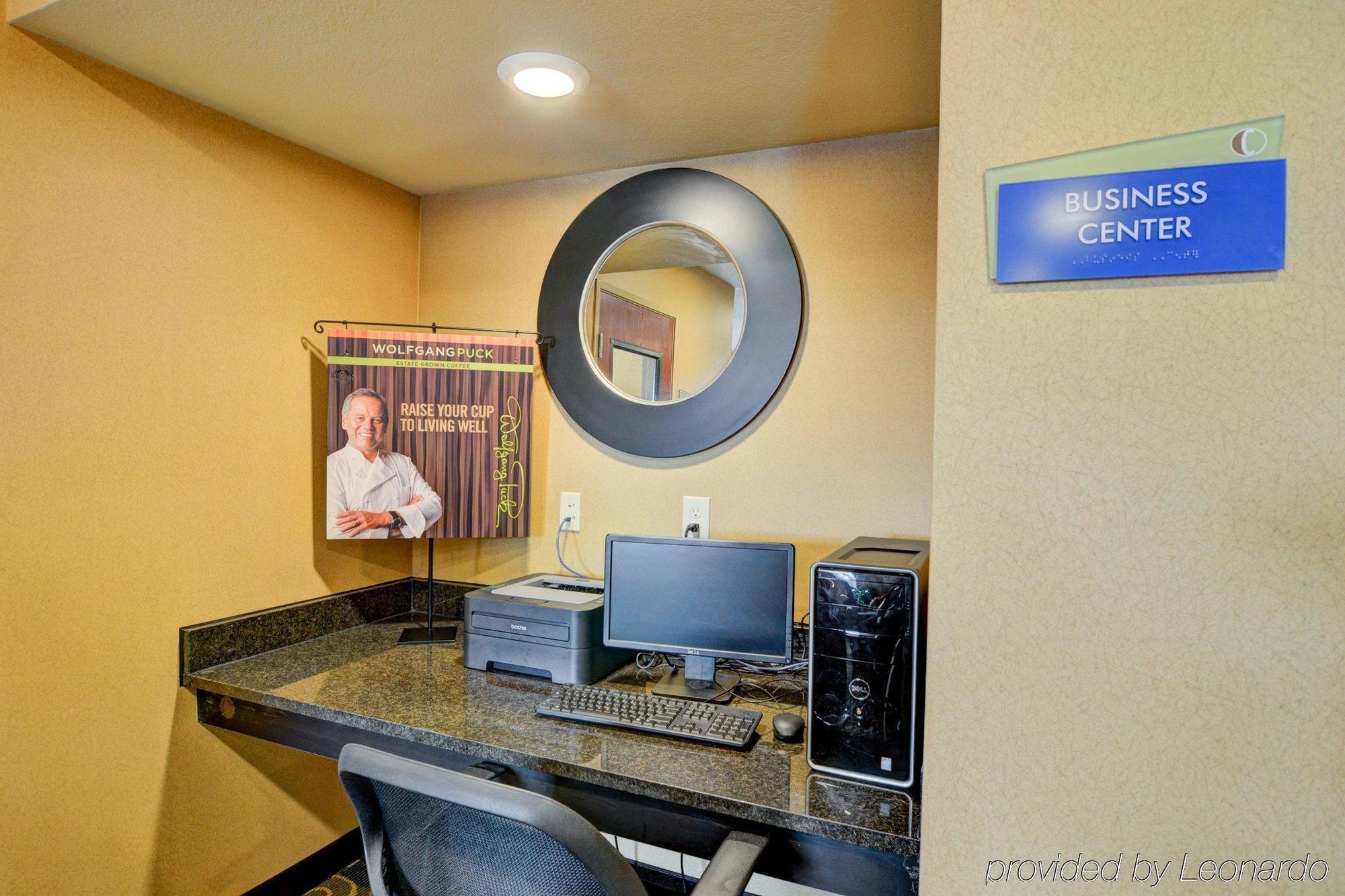 Cobblestone Hotel & Suites - Punxsutawney エクステリア 写真