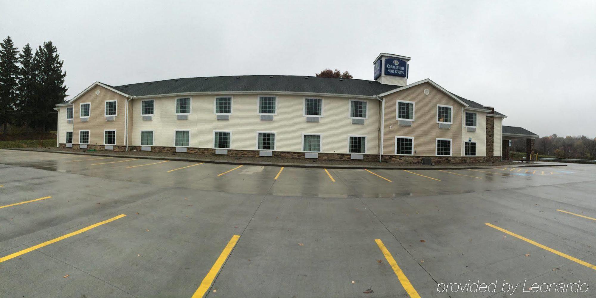 Cobblestone Hotel & Suites - Punxsutawney エクステリア 写真