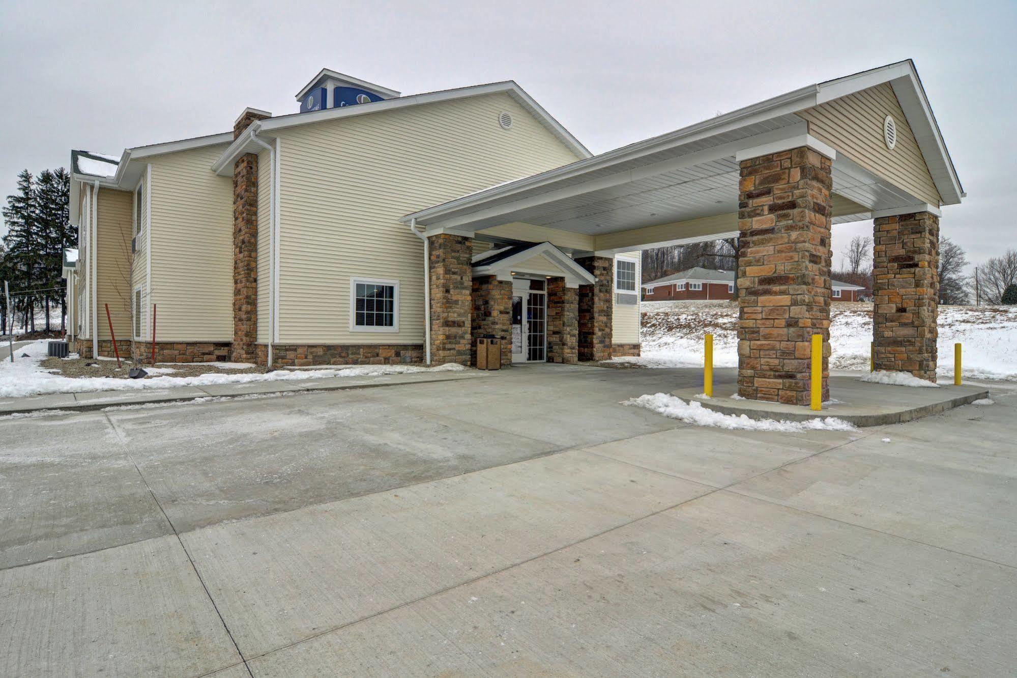 Cobblestone Hotel & Suites - Punxsutawney エクステリア 写真