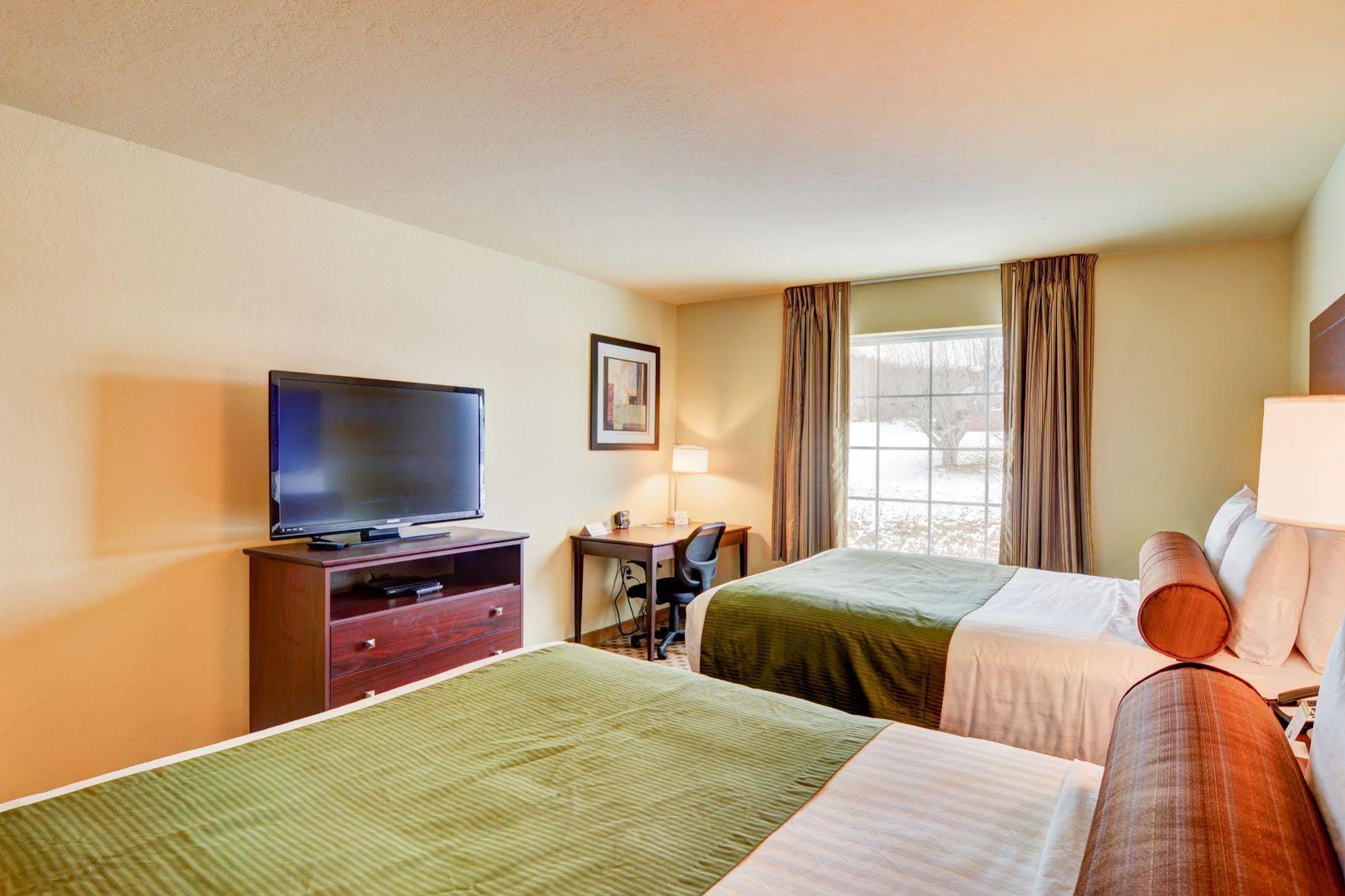 Cobblestone Hotel & Suites - Punxsutawney エクステリア 写真